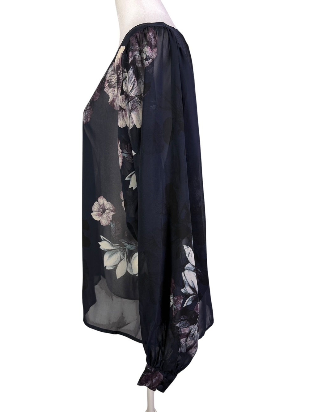 Hope & Harrow Navy Pink floral Sheer Blouse with Ballon sleeves Size L - Picture 4 of 11